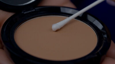 Hisopos y belleza: aliados para tu rutina de maquillaje y limpieza facial